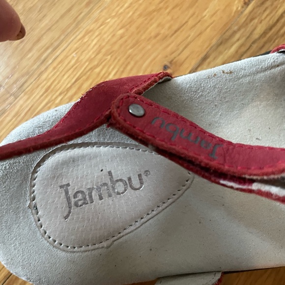 Jambu Red Floral T-Strap Women’s Sandals - Picture 5 of 7